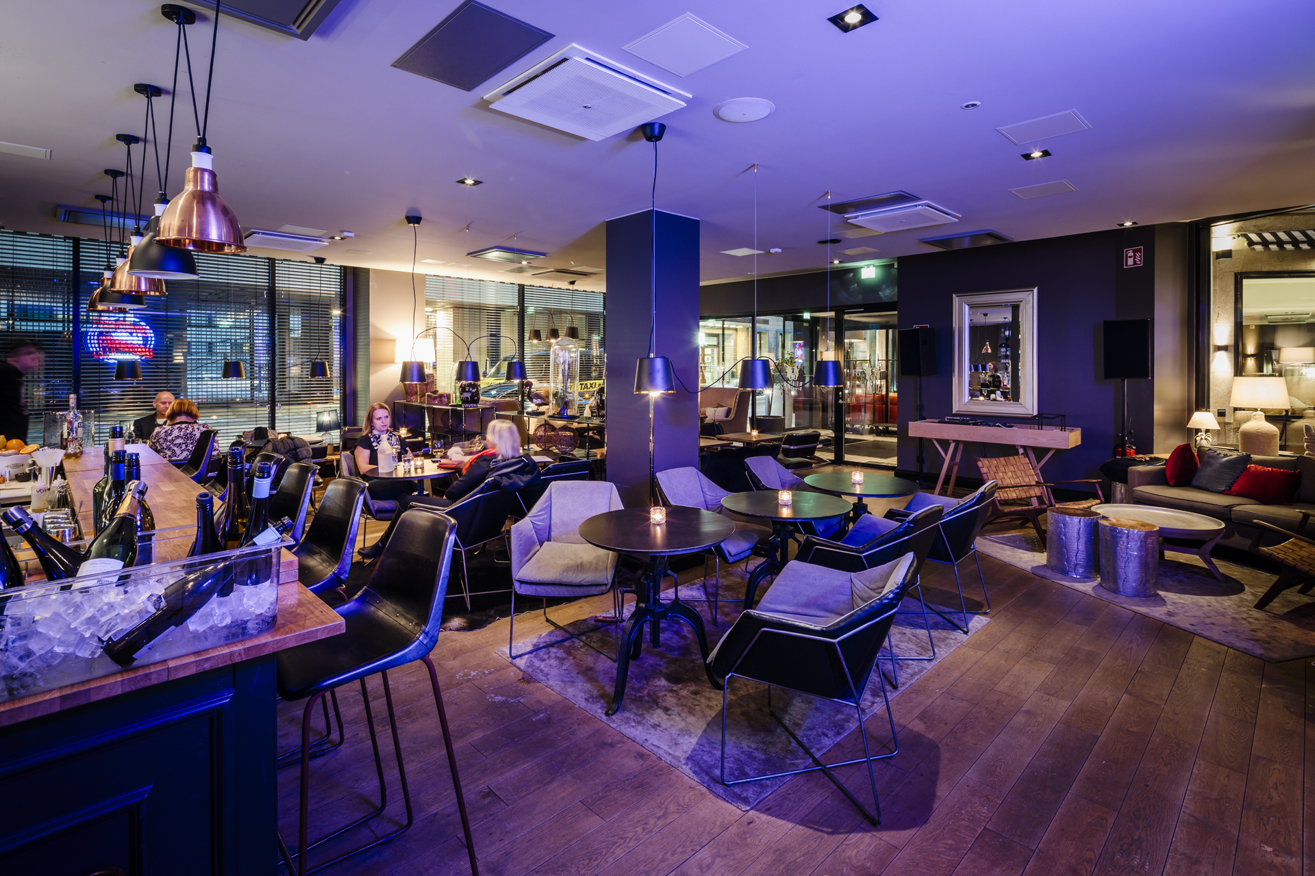 F6 Hotel restuarant
